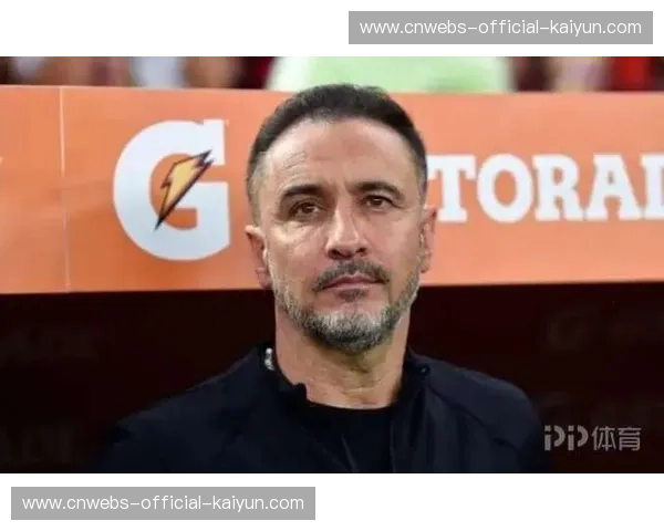 赛季第四任教练！中超海港队前主帅佩雷拉执教森林的国际足球教练人才流动趋势分析